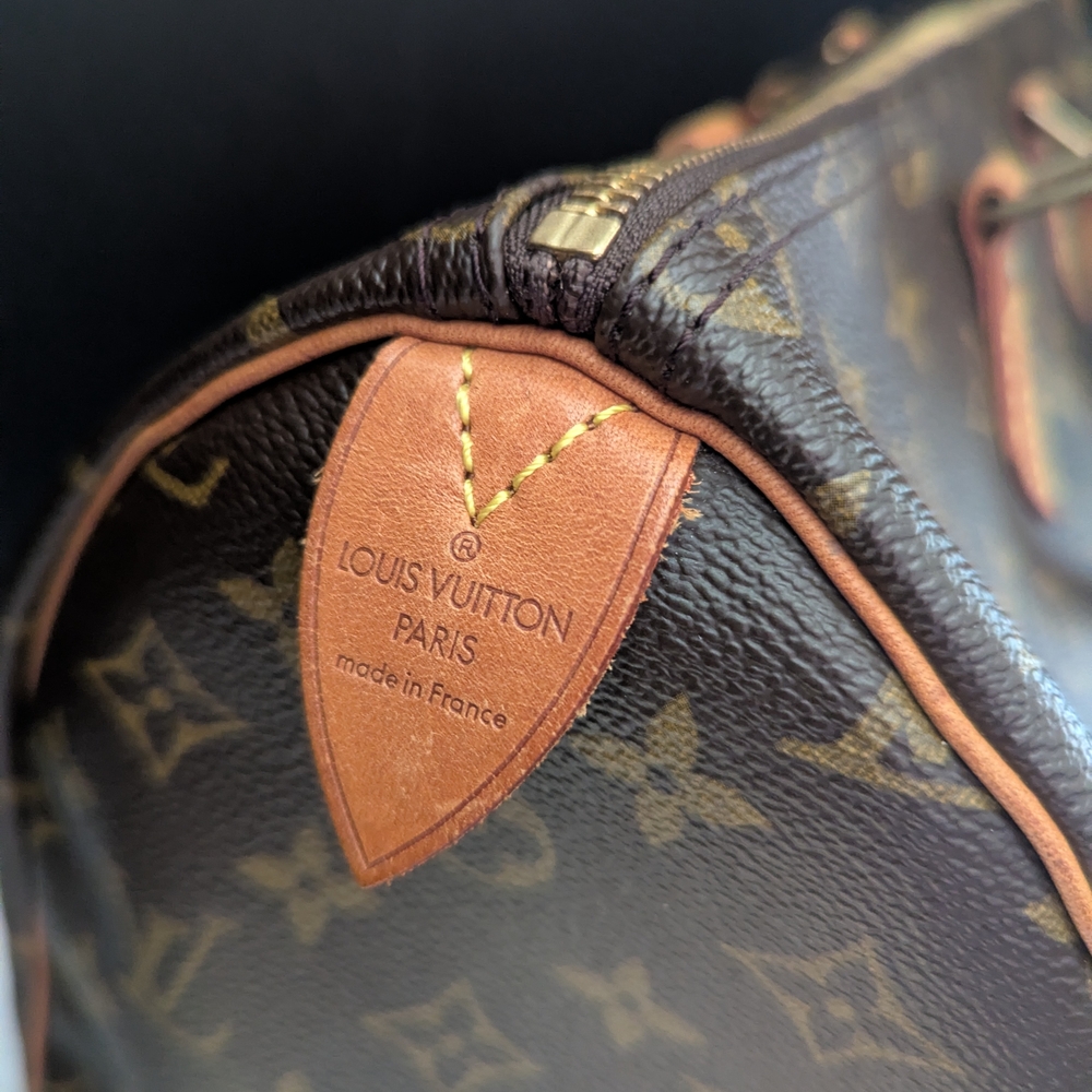 Louis Vuitton Monogram Speedy 35 Handbag - Picture 14 of 17